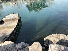 五龙潭水面