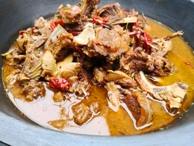 铁锅羊肉