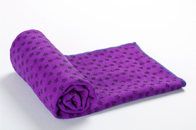 毛巾堆叠卷起图片