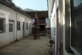 少室寺内景
