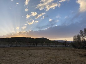 嘉峪关外四月黄昏