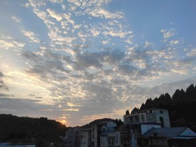 清晨朝霞图片