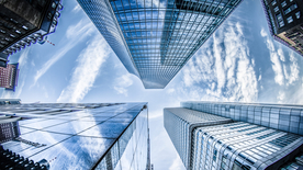 仰角建筑摄影图片