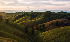 群山美景