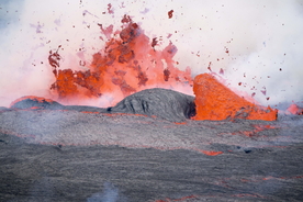 火山熔岩熔浆图片