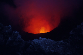 火山熔岩熔浆图片