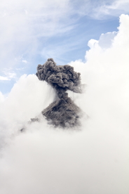 火山熔岩熔浆图片
