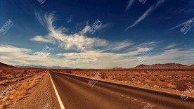 沙漠间的唯美公路