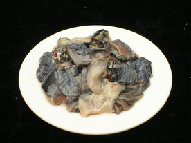 瓦罐煲乌鸡