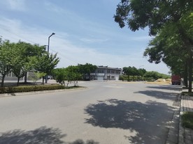 空荡荡的道路
