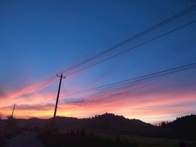 田间晚霞