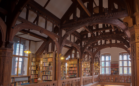 书本书架书柜图片