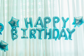 宝宝温馨生日周岁宴场景