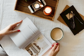 书本看书读书阅读办公图片