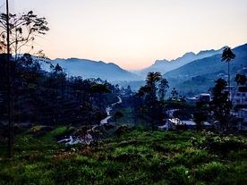 山间景色