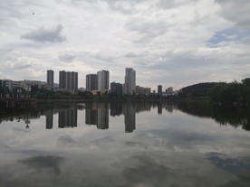 湖景城市