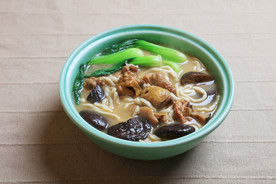 香菇鸡肉面