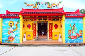龙雕塑