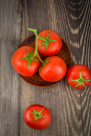 西红柿摆盘水果新鲜背景素材