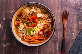 面条木桌食材美食背景素材