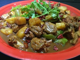乡村大盘鸡  特色大盘鸡