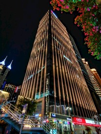 鸿隆世纪广场夜景