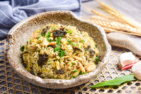 橄榄菜榄仁炒饭