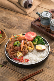 红烧牛腩饭