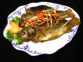 酥鲫鱼