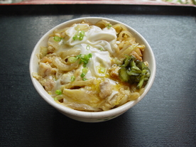 鸡肉盖饭