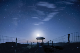 皓月当空