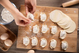 包饺子