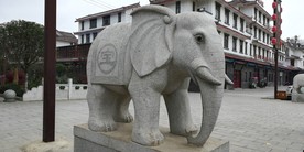 大象石雕