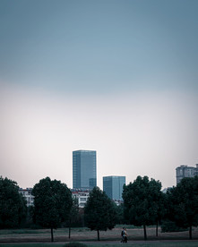 城市阴天