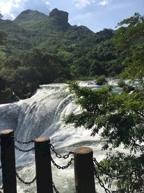 瀑布群