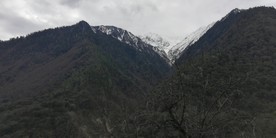 乌云雪山山峰