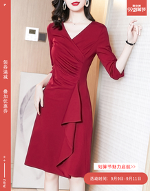 淘宝天猫手机端女装连衣服海报图