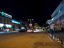 街道房屋夜景