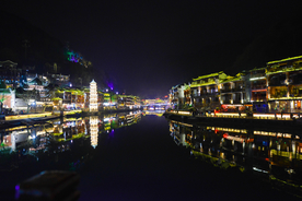凤凰古城