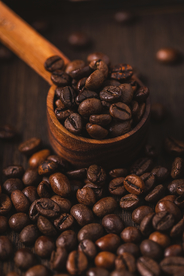 咖啡豆木勺背景海报素材