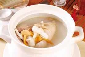 野山菌本鸡煲