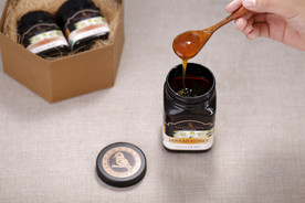 香甜营养的蜂蜜图片