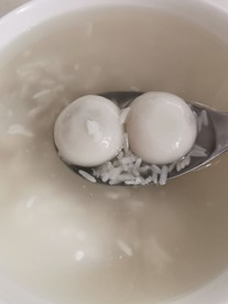 米酒汤圆