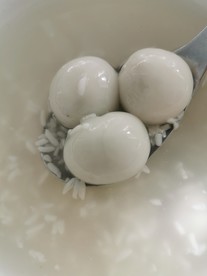芝麻汤圆