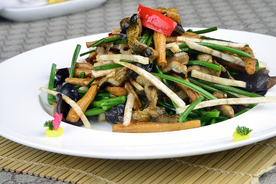 茶树菇炒鳝柳