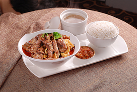 红烧牛腩饭