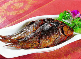 冷拼焖酥鲫鱼