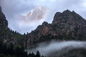 山外有山