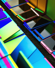 C4D模型一排手机屏幕结构拆分