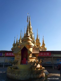 西双版纳大佛寺金塔